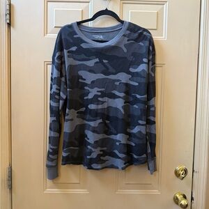 Time and Tru Gray Waffle Knit Top